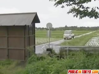 जपानीस मिल्फ होती हे गड़बड़ पर एक truck