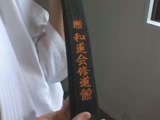 Hitomi tanaka. mester klasse karate.