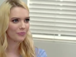 Doctor and Her Hot Lesbian Receptionist, Porn e2