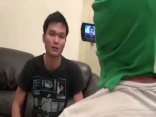 Чукане и filming сладурана тайландски момче