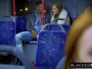 Blackedraw two beauties la dracu gigant bbc pe autobus!