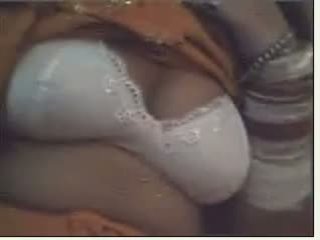 Gorgeous Indian Aunty on Webcam Tits Pussy: Free Porn 2f