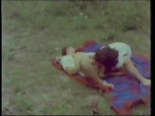 Tropical Paradise: Free Vintage Porn Video 82