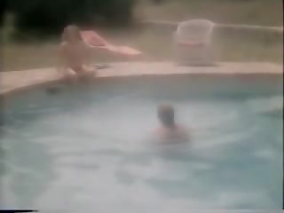 Gole grkinje za seks