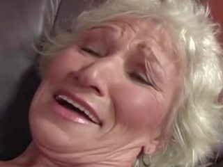 Granny norma sisse valge sukad takes a creampie: porno a1