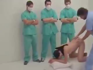Anální doctors: volný gangbang porno video 2e