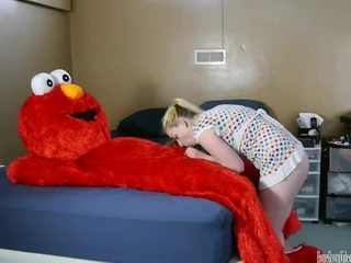 Elmo loves থেকে যৌনসঙ্গম পাছা