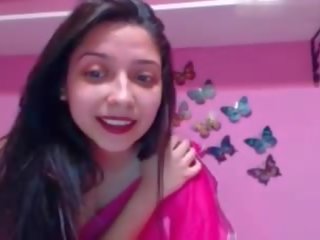 Indian Webcam Girl in Saree Showing Her Tits: Free Porn 6b